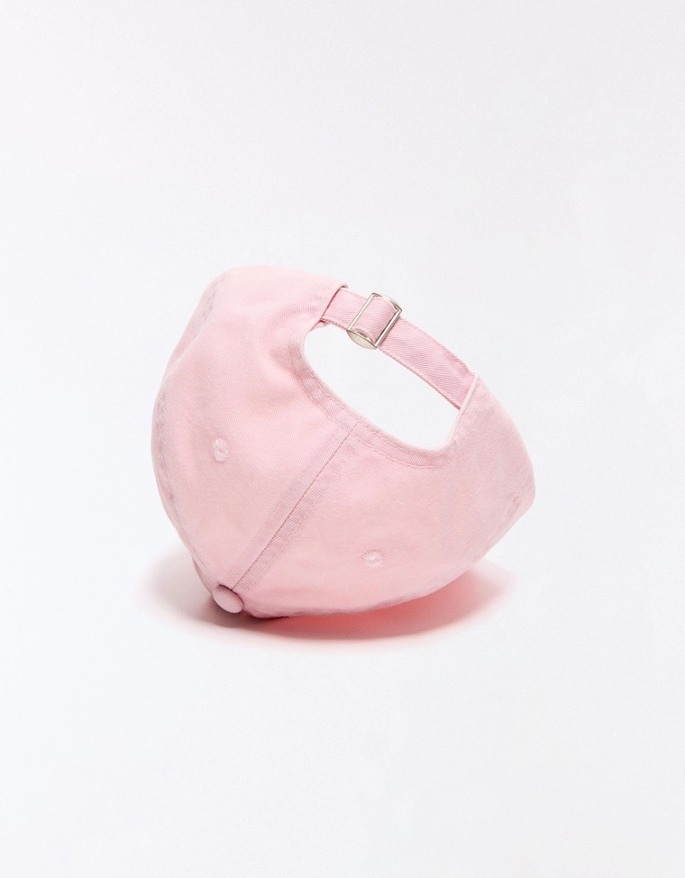 Кепка с вышивкой