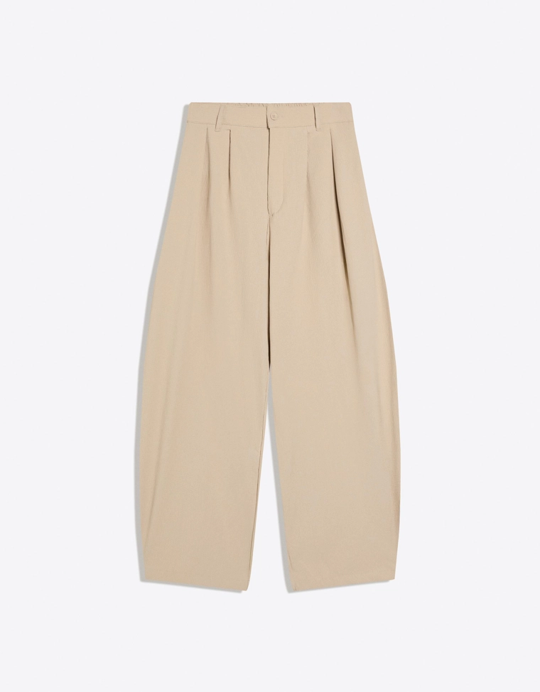 Плиссированные полуджоггеры объемного кроя