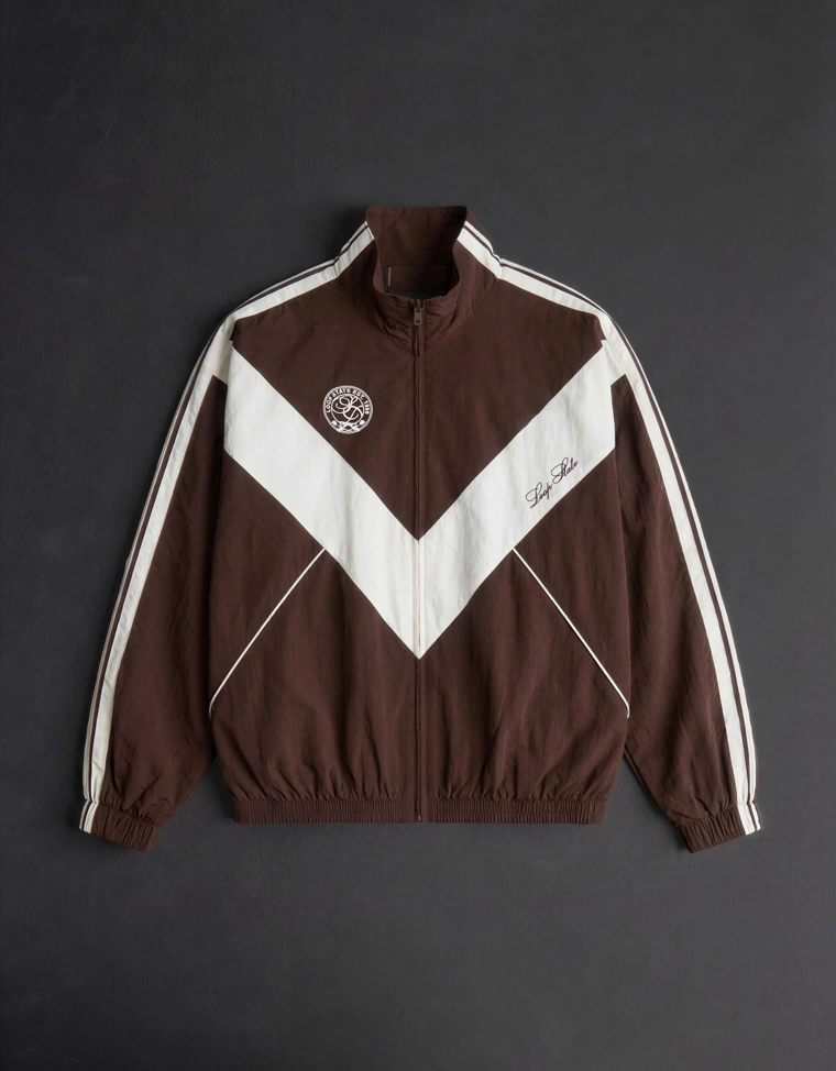 Куртка из высокотехнологичной ткани с вышивкой