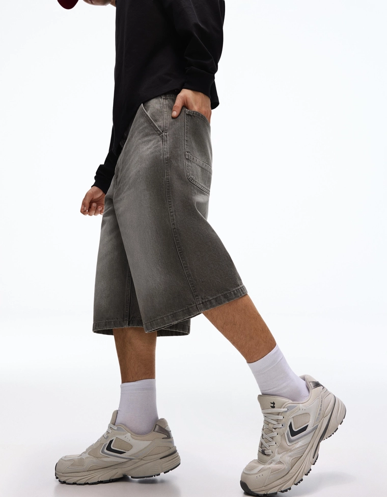 Джинсовые шорты-бермуды в скейтерском стиле