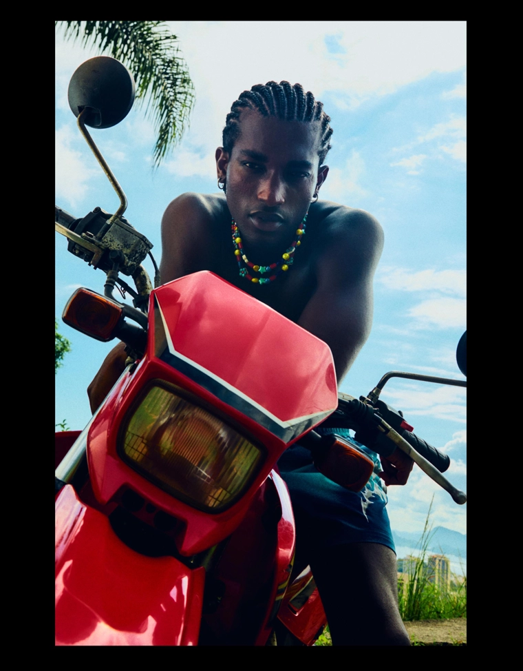 Разноцветное ожерелье