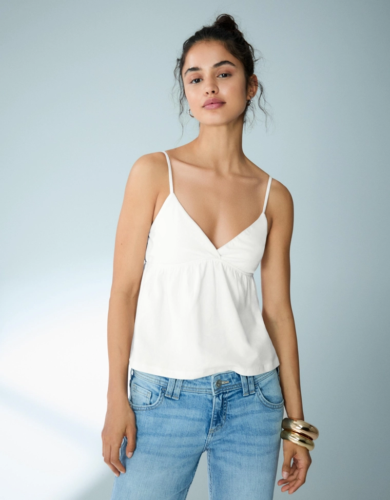 Топ на бретелях с воланами