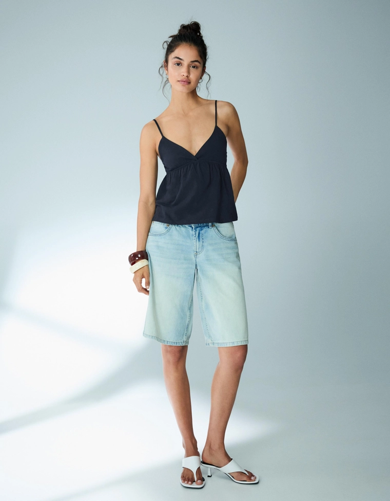 Топ на бретелях с воланами