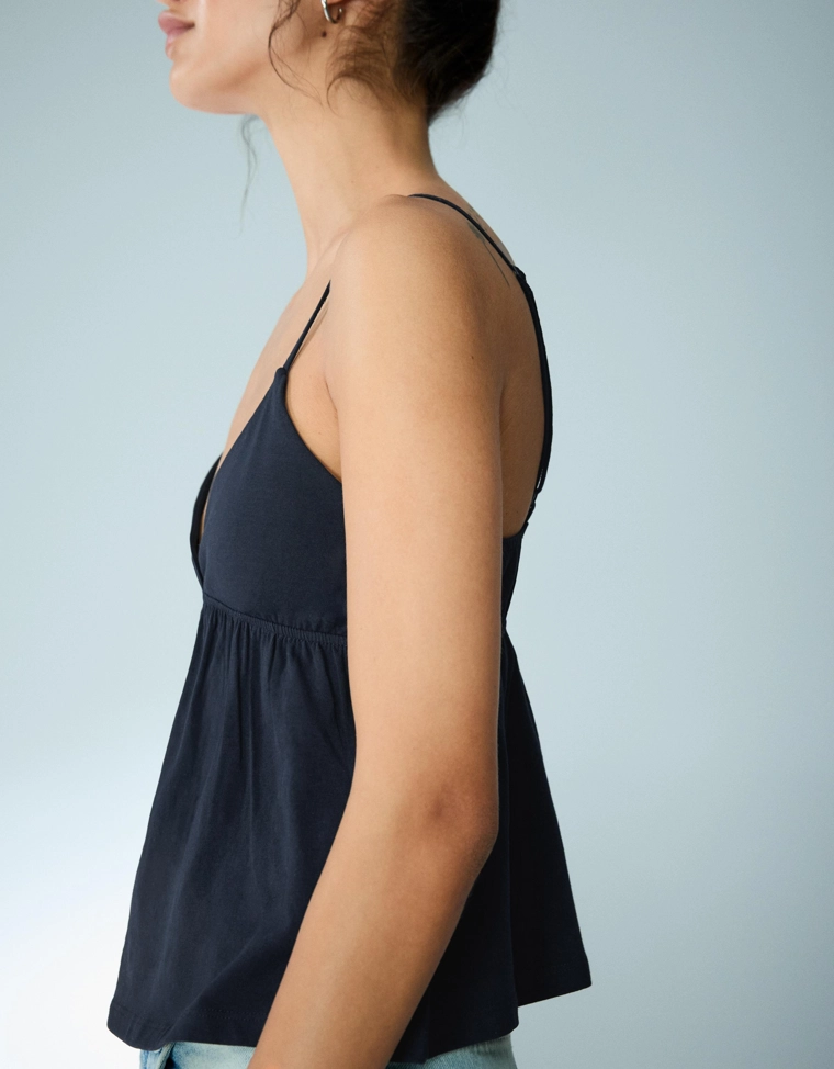 Топ на бретелях с воланами