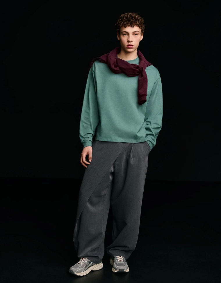 Футболка с длинными рукавами