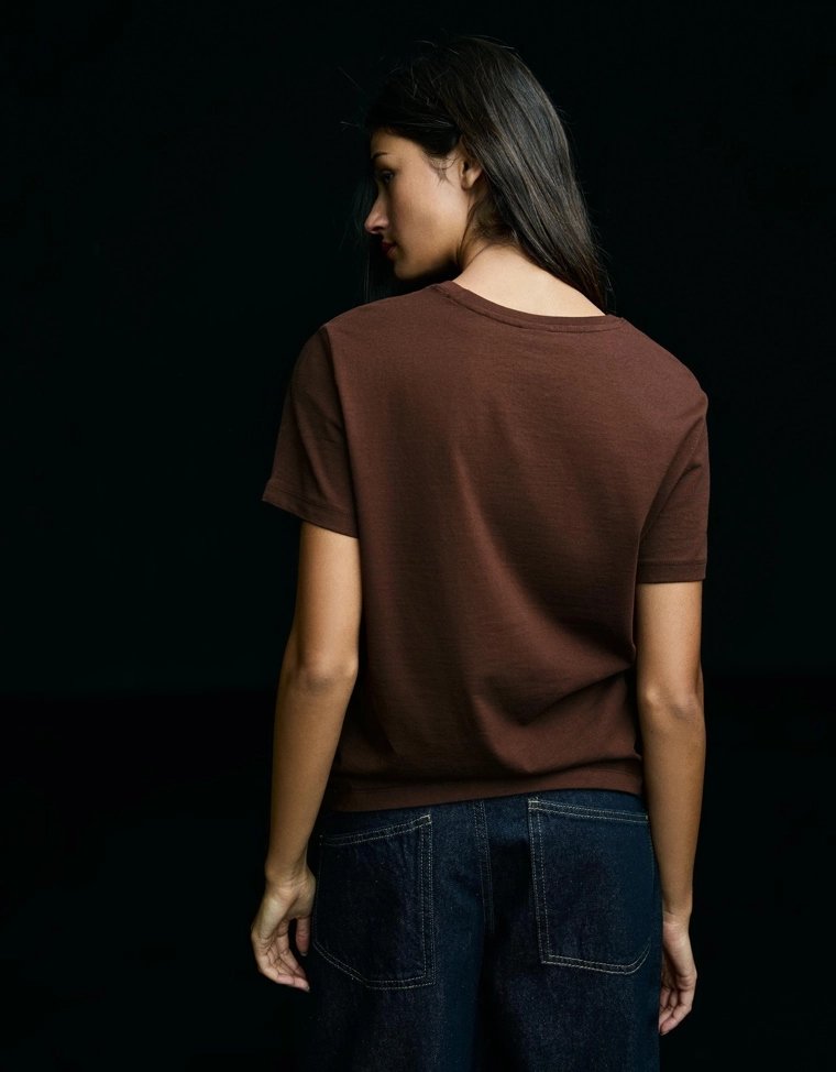 Базовая футболка с короткими рукавами