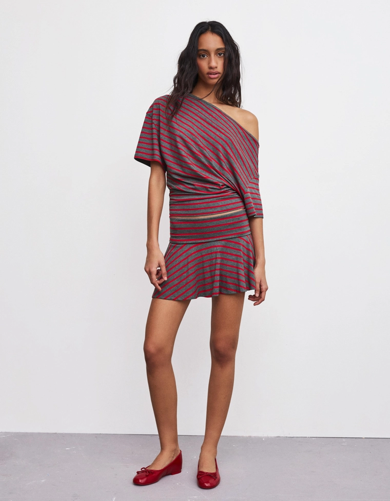 Мини-юбка клеш с двойным поясом