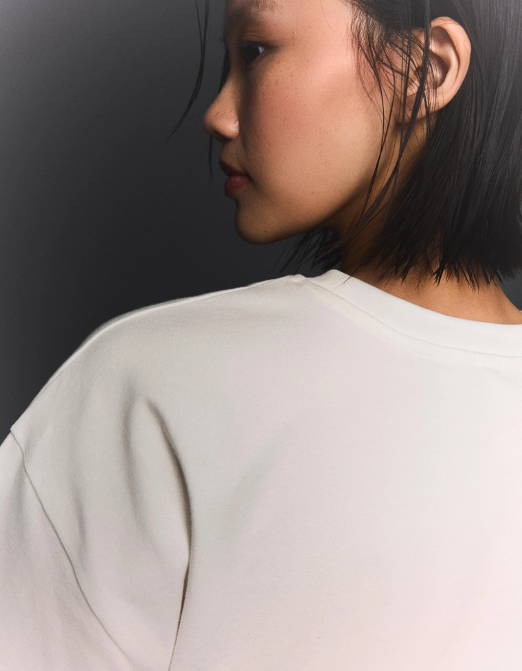 Футболка с корсетом на талии и короткими рукавами