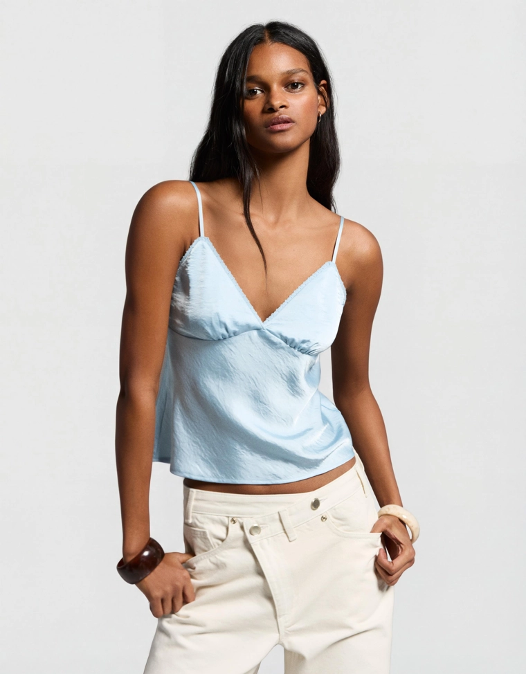 Топ из сатина с кружевом