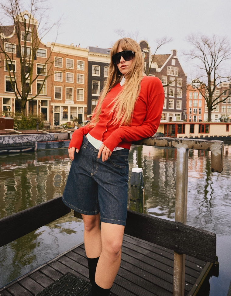 Джинсовые шорты свободного кроя