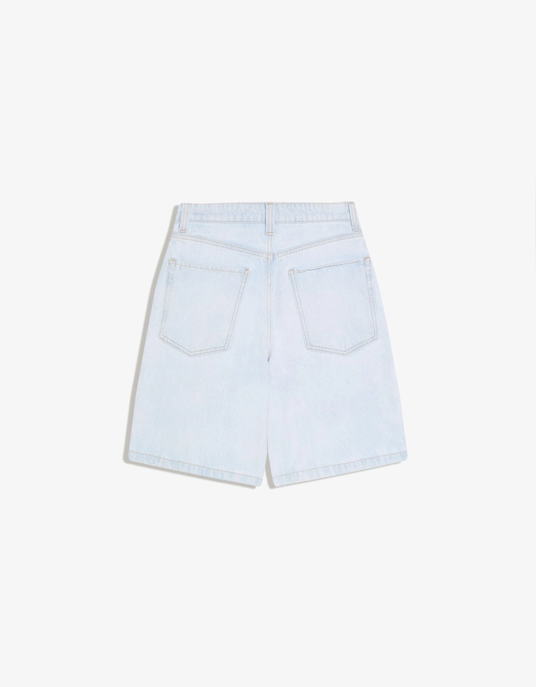 Джинсовые шорты свободного кроя