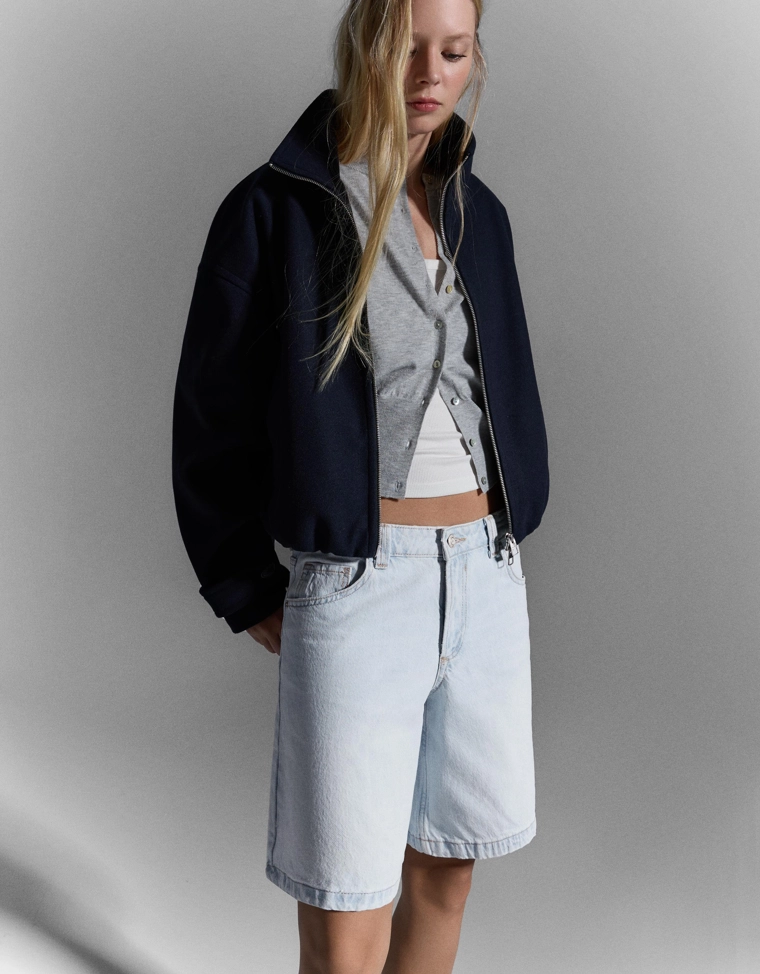 Джинсовые шорты свободного кроя