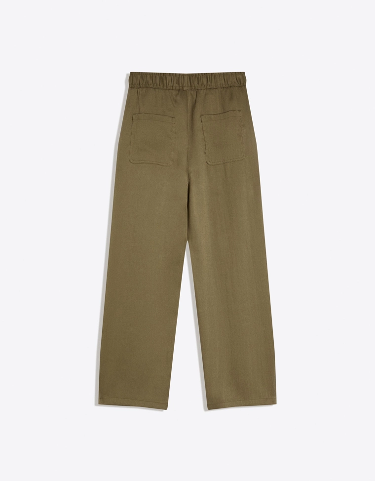 Брюки с заниженным шаговым швом в стиле рустик