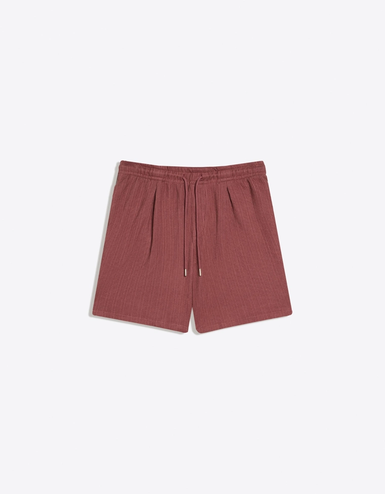 Шорты из мягкой ткани с фактурой