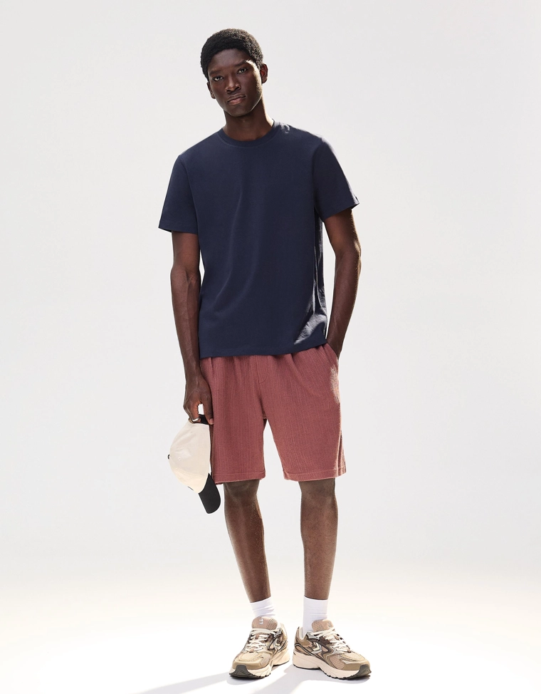 Шорты из мягкой ткани с фактурой