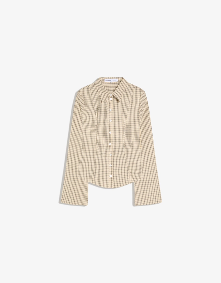 Рубашка облегающего кроя с расклешенными рукавами