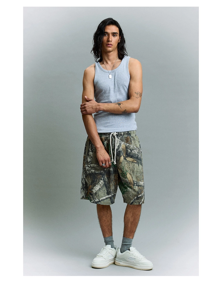 Шорты-бермуды свободного кроя с принтом