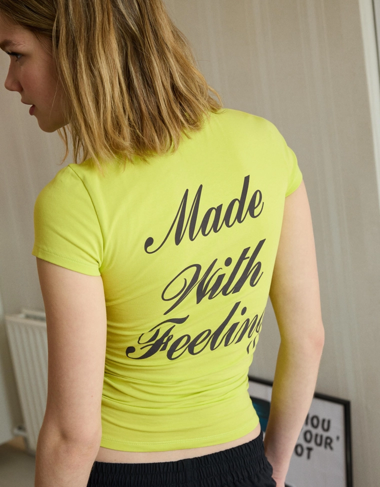 Футболка с короткими рукавами, принтом и сборками