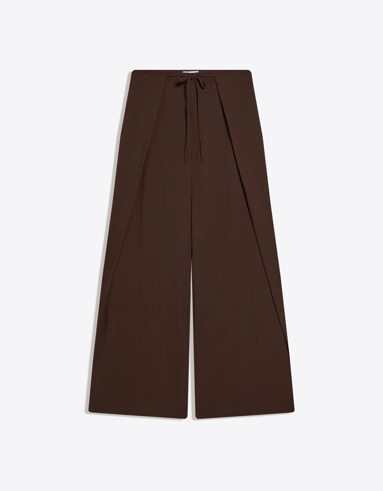 Брюки в стиле рустик с широкими штанинами и складками