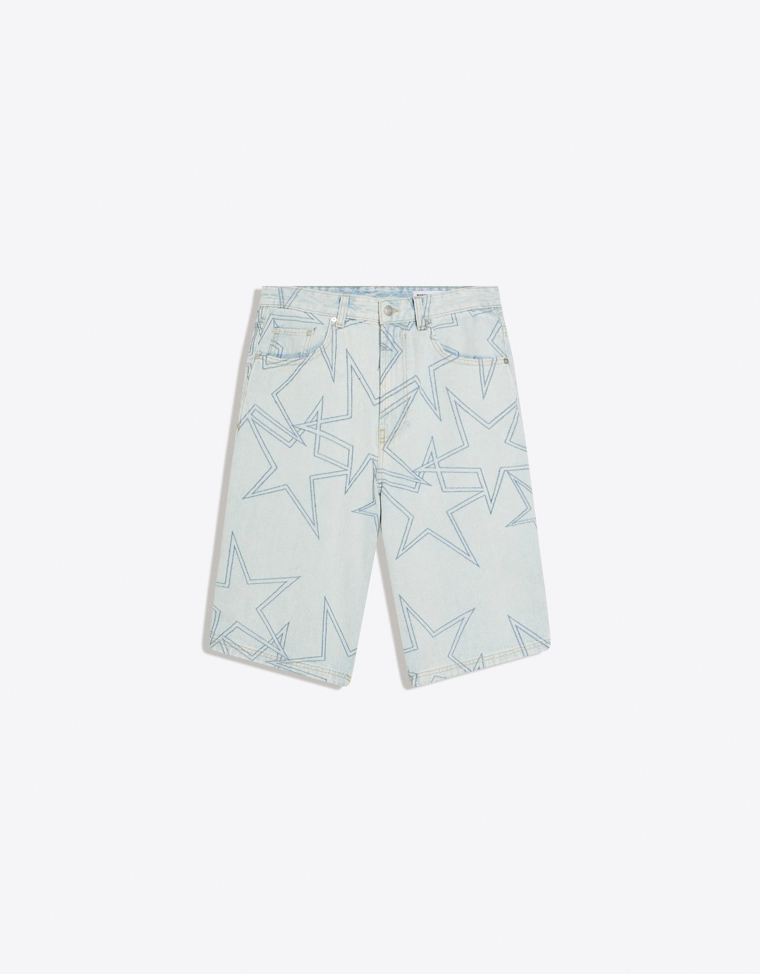 Джинсовые шорты с очень широкими штанинами и звездами