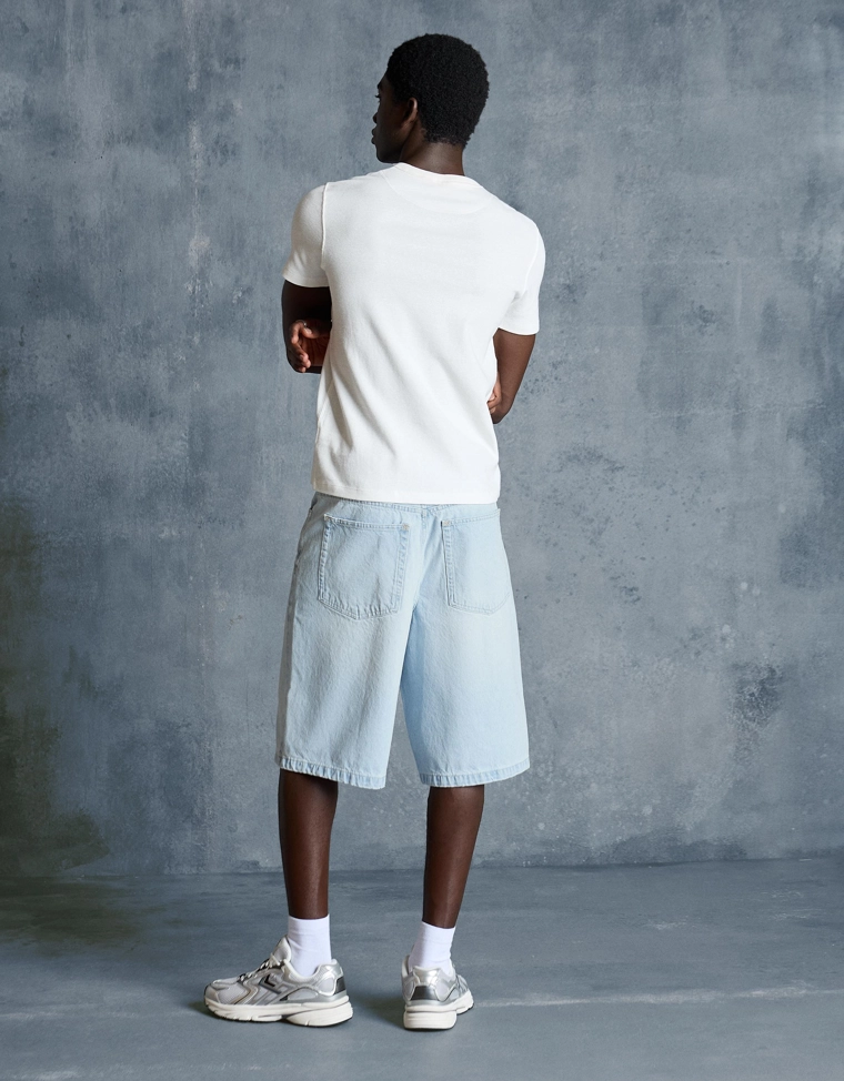 Джинсовые шорты свободного кроя