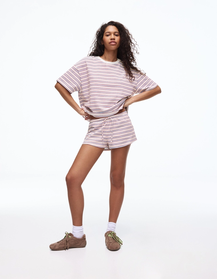 Шорты из мягкой ткани с эластичным поясом