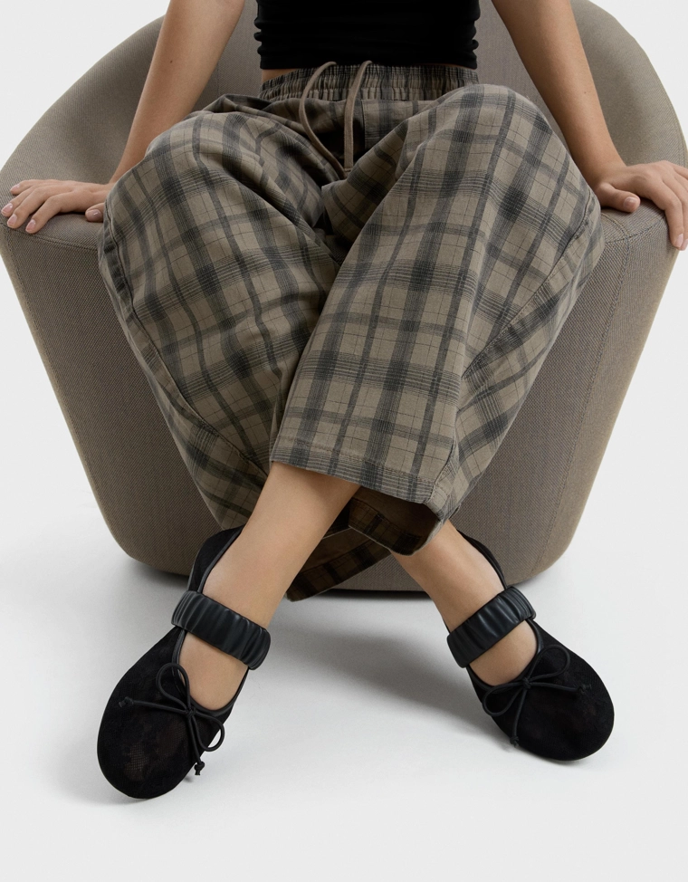 Балетки с кружевом