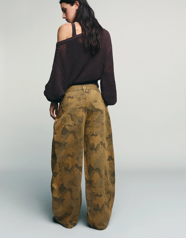 Брюки-бананы с принтом