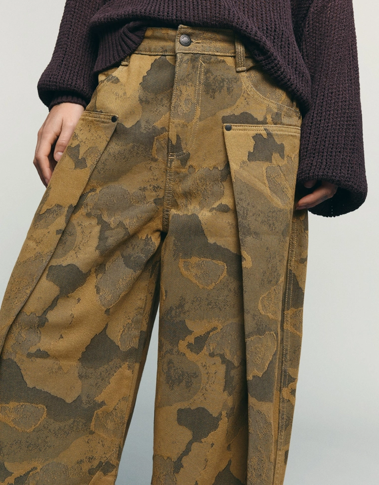 Брюки-бананы с принтом