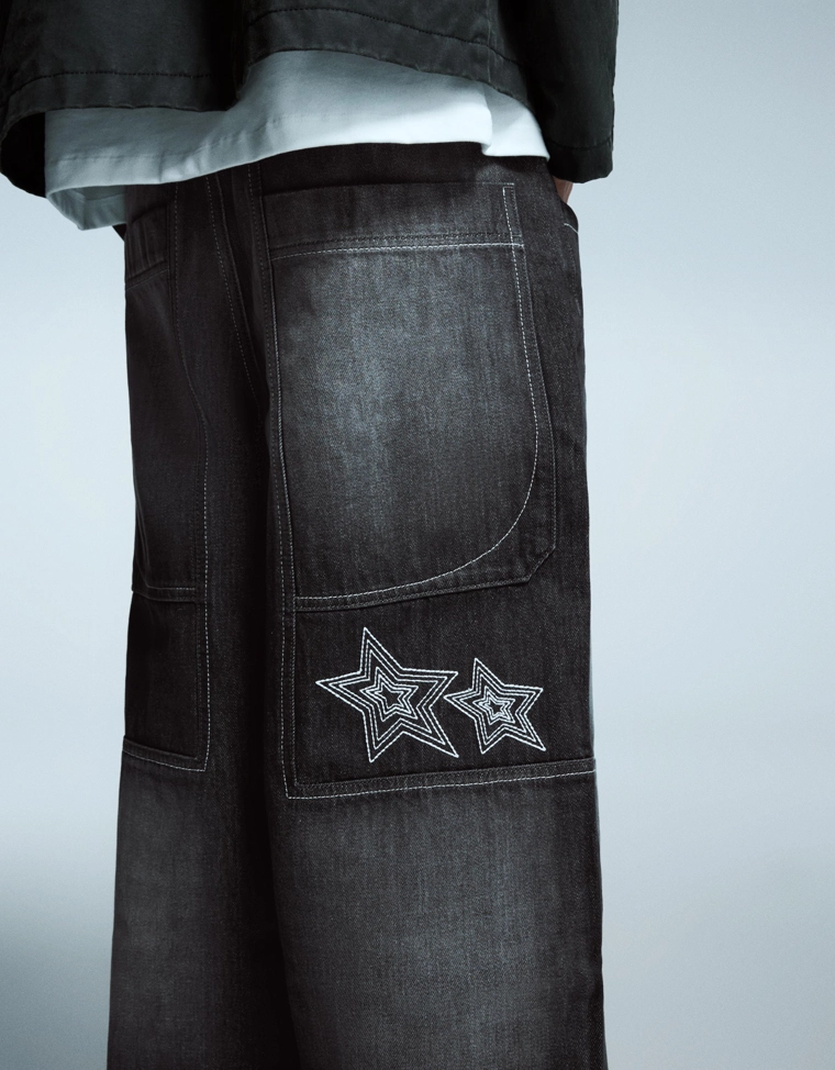 Джинсы объемного свободного кроя