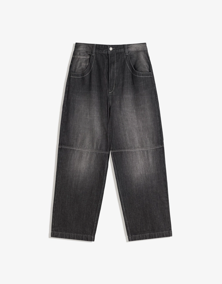 Джинсы объемного свободного кроя