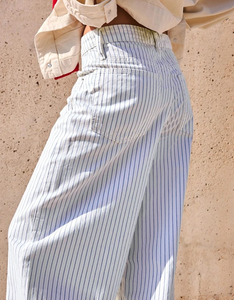 Брюки-бананы в полоску