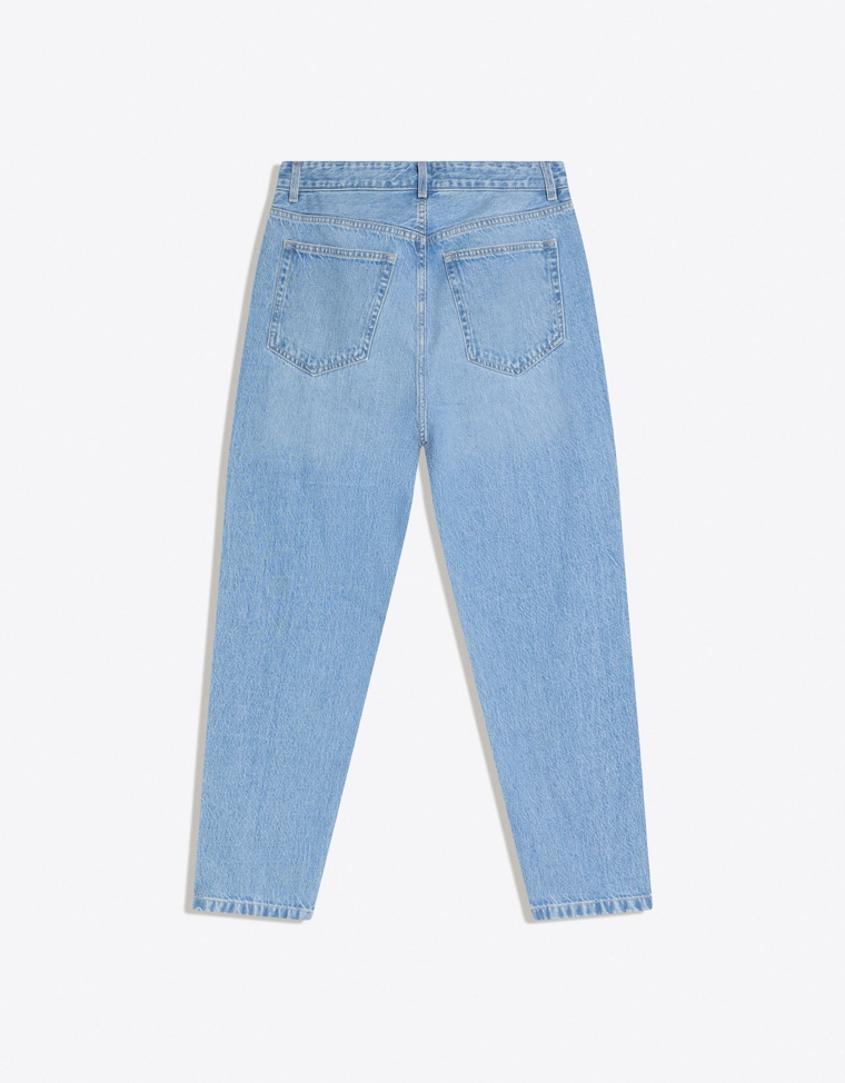 Джинсы свободного кроя