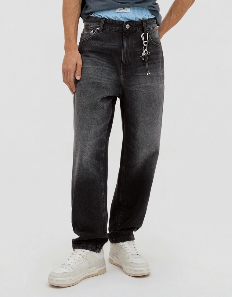 Джинсы свободного кроя