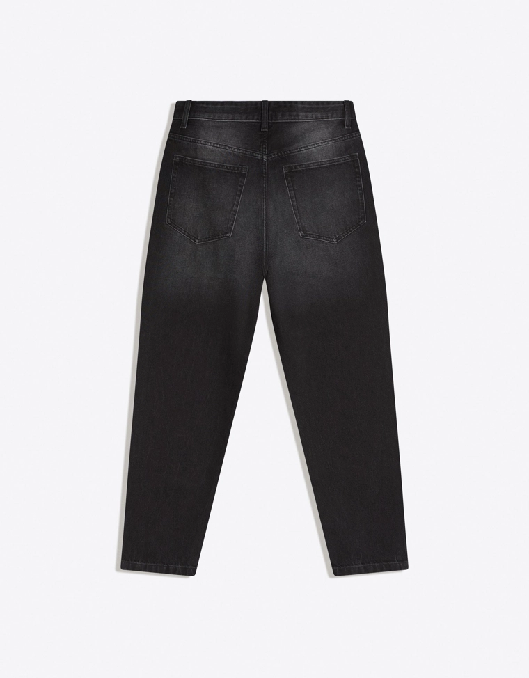 Джинсы свободного кроя