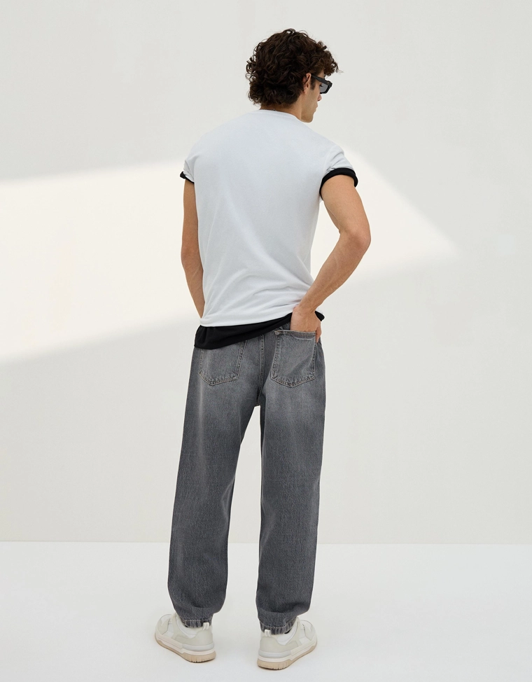 Джинсы свободного кроя