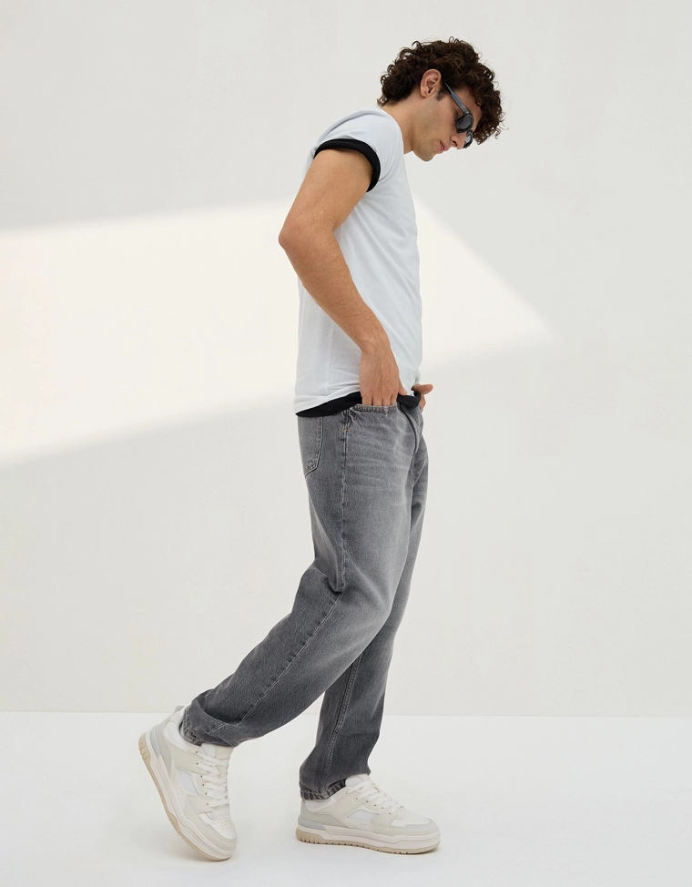 Джинсы свободного кроя