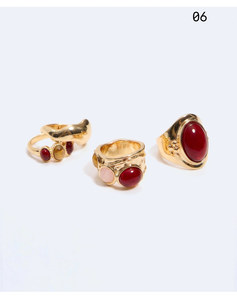 Набор из 4 колец с камнями