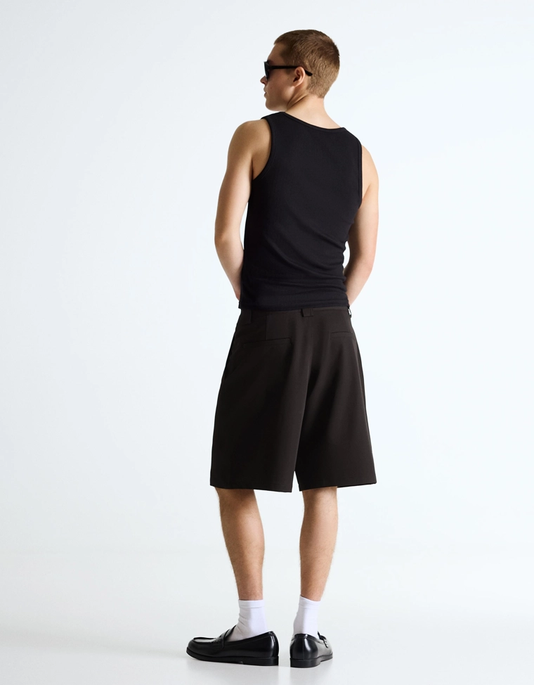 Шорты-бермуды свободного кроя