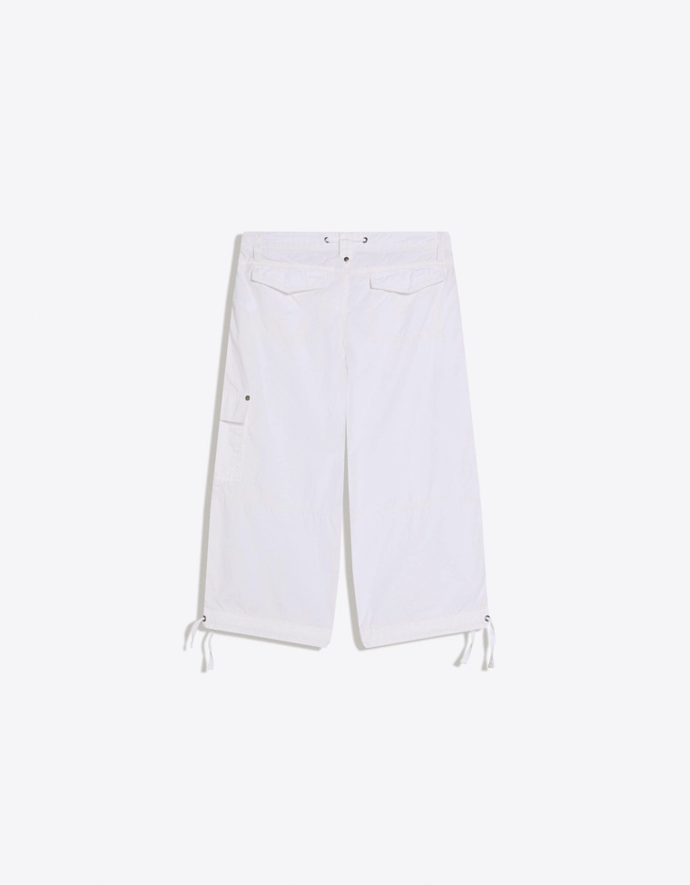 Брюки капри с карманами