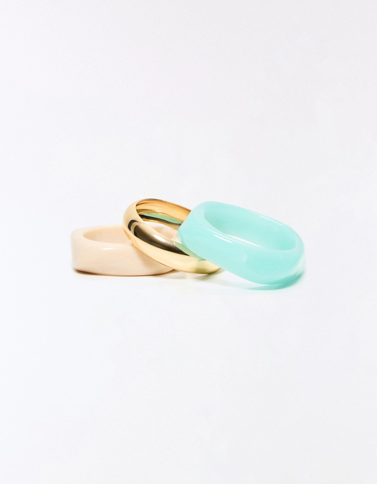 Набор из 3 браслетов из смолы