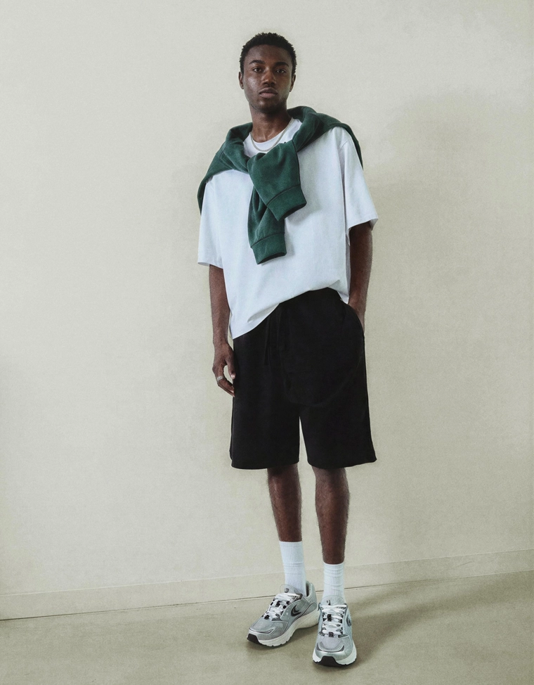 Шорты-бермуды из твила