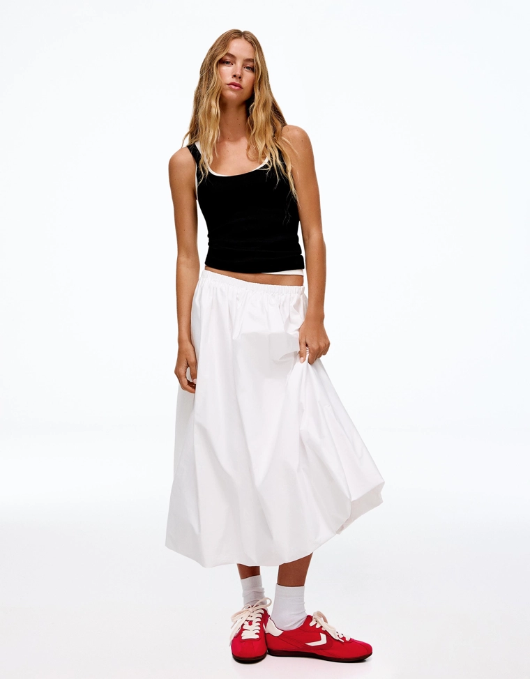 Тонкие туфли на плоской подошве