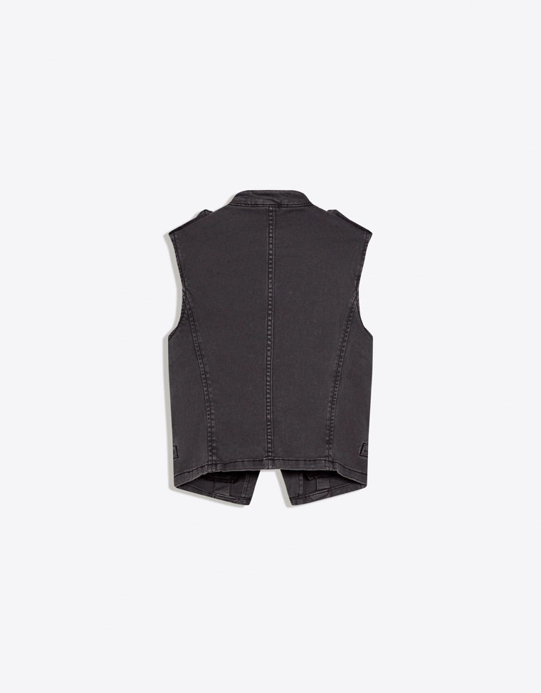 Жилет на пуговицах спереди