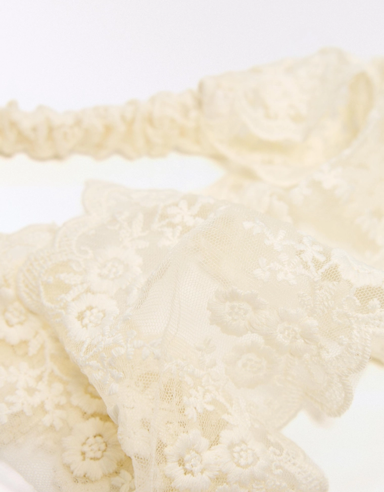 Повязка для волос с вышивкой