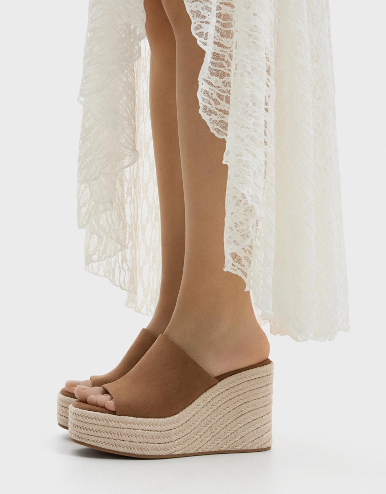 Эспадрильи на танкетке