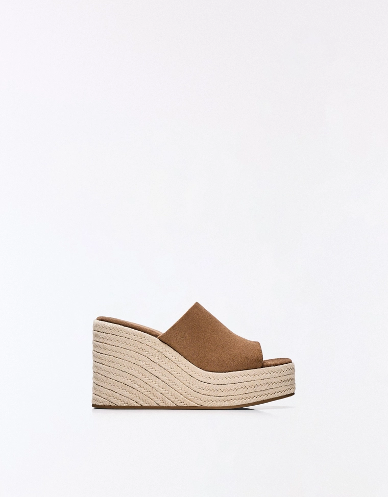 Эспадрильи на танкетке