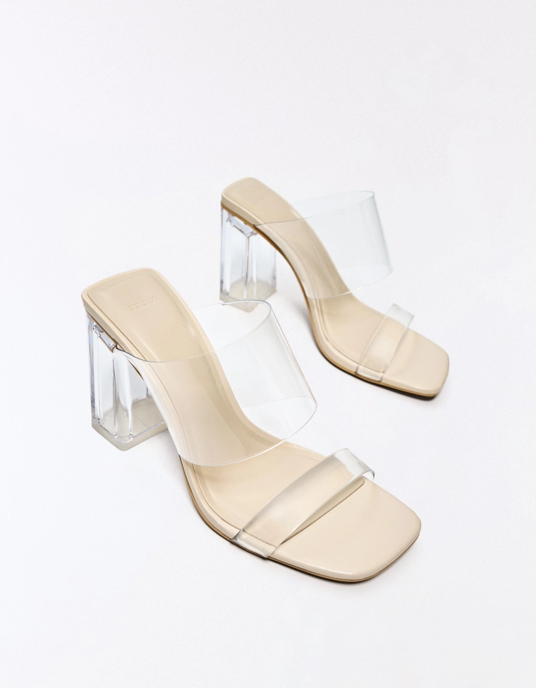 Прозрачные виниловые босоножки bershka