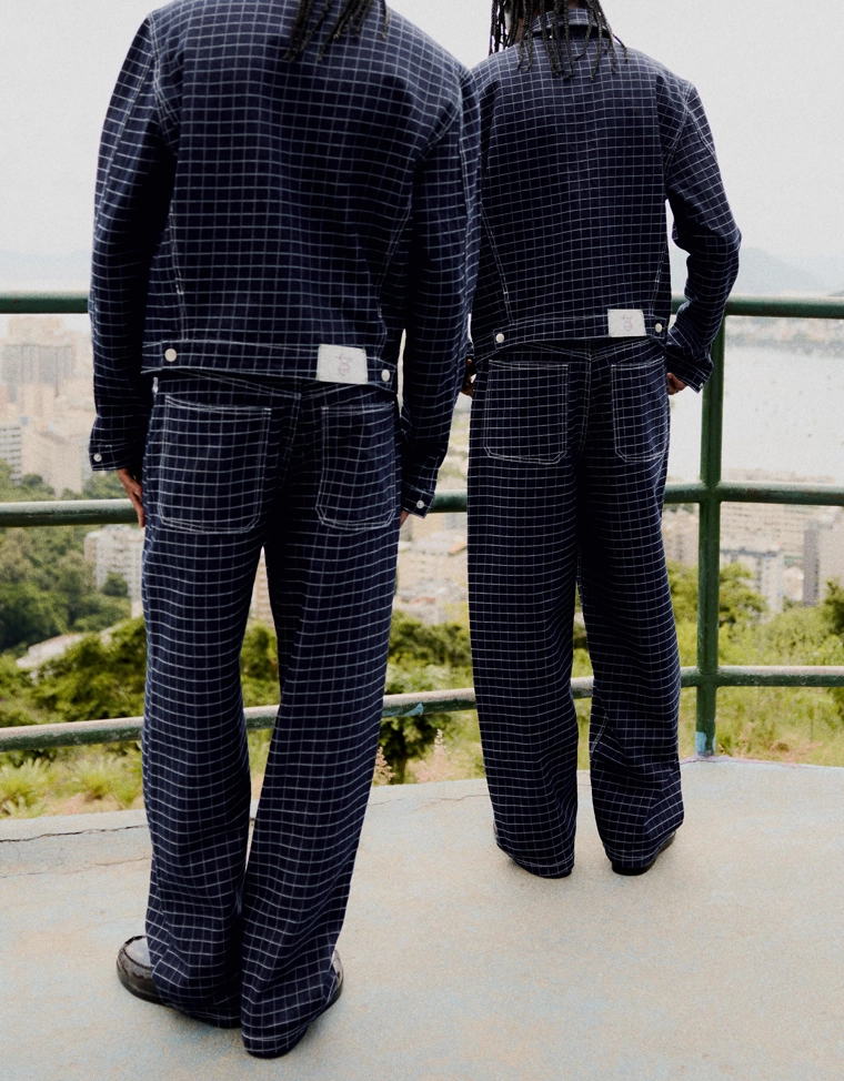 Джинсы в клетку