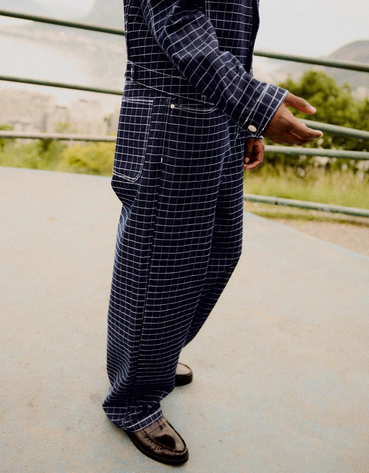 Джинсы в клетку